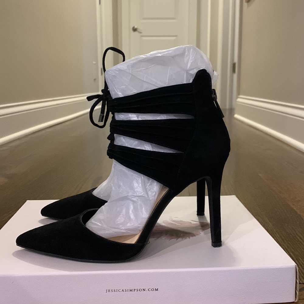 Jessica Simpson heels. Like new, worn once. Size 7.5.